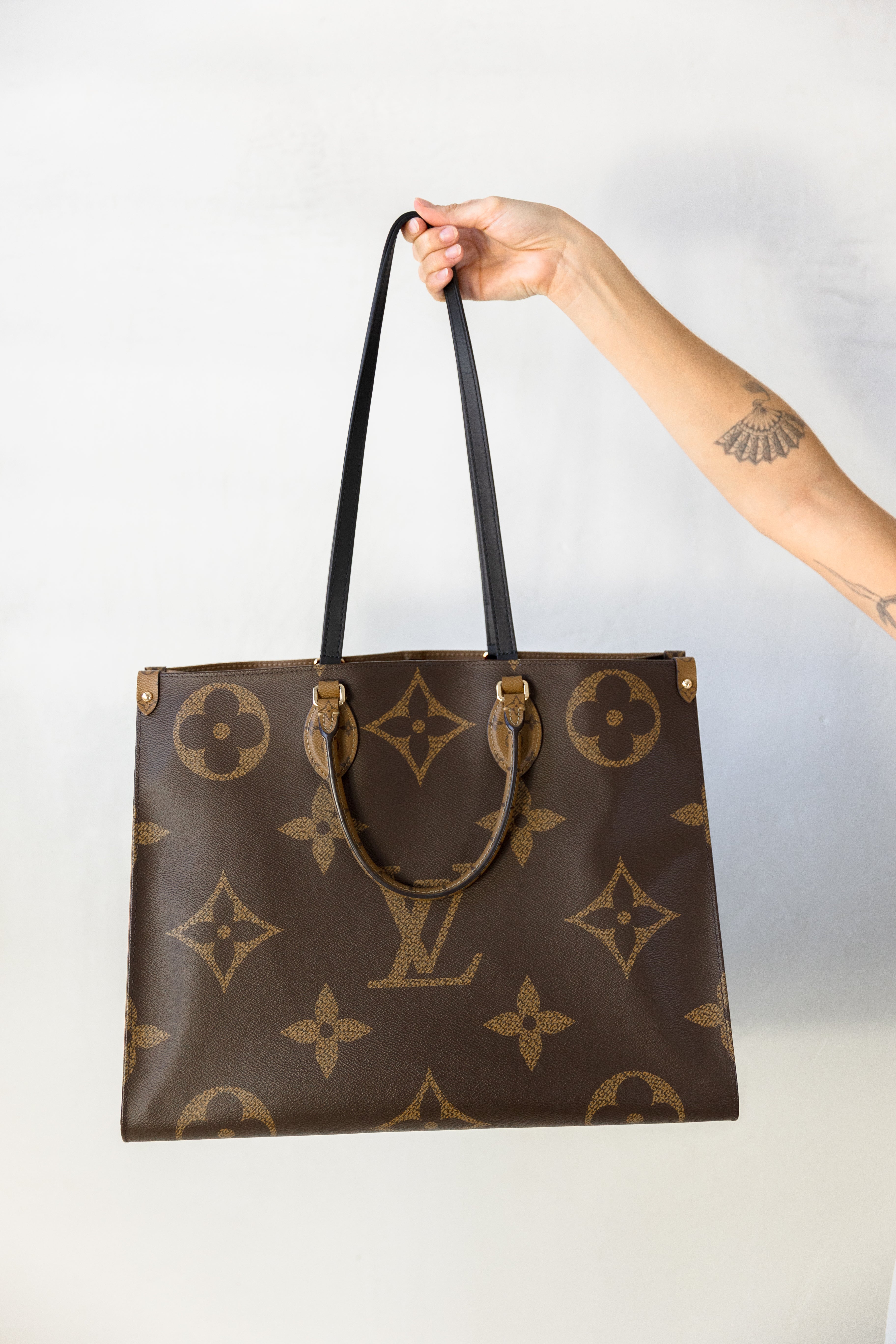Pre Loved LV On The Go GM