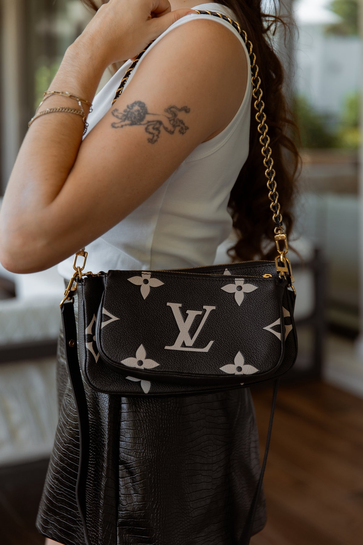Pre-Loved Louis Vuitton Multi Pochette