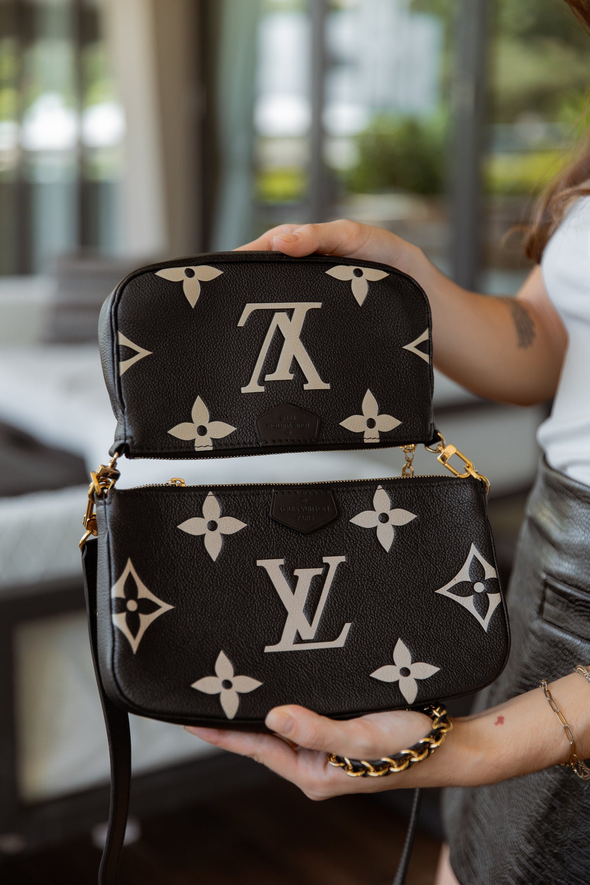 Pre-Loved Louis Vuitton Multi Pochette