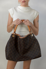 Pre Loved Louis Vuitton Artsy MM