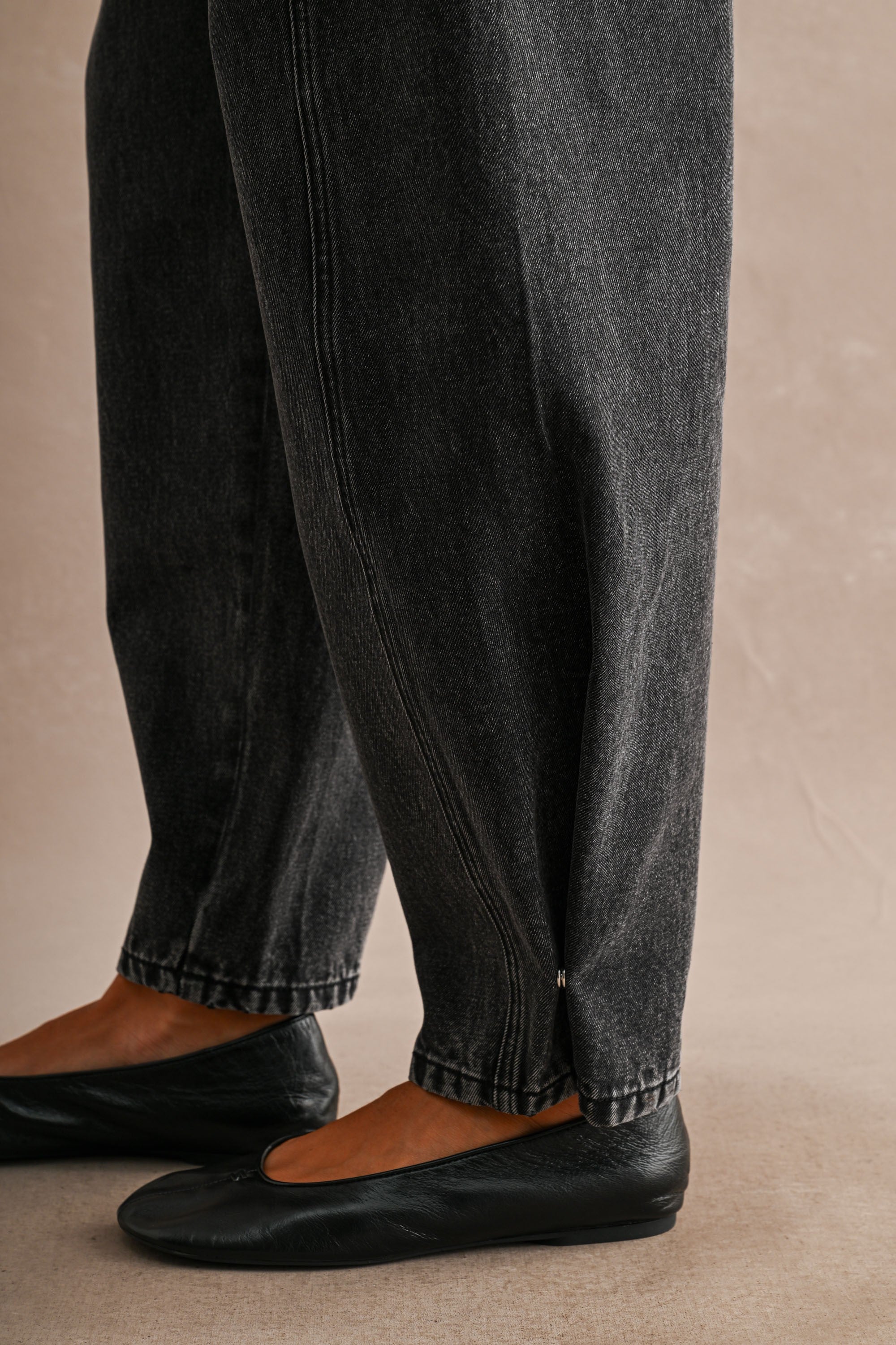 Black Pleat Jeans — Black Denim