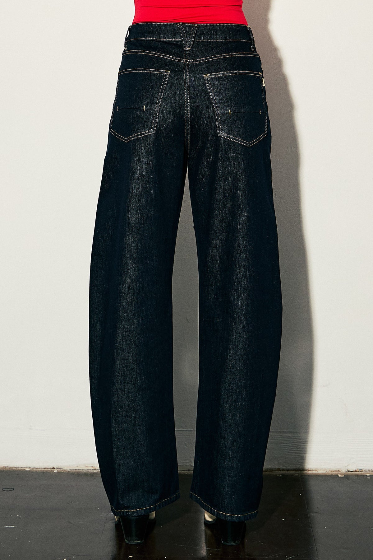 Dark Barrel Jean — Indigo