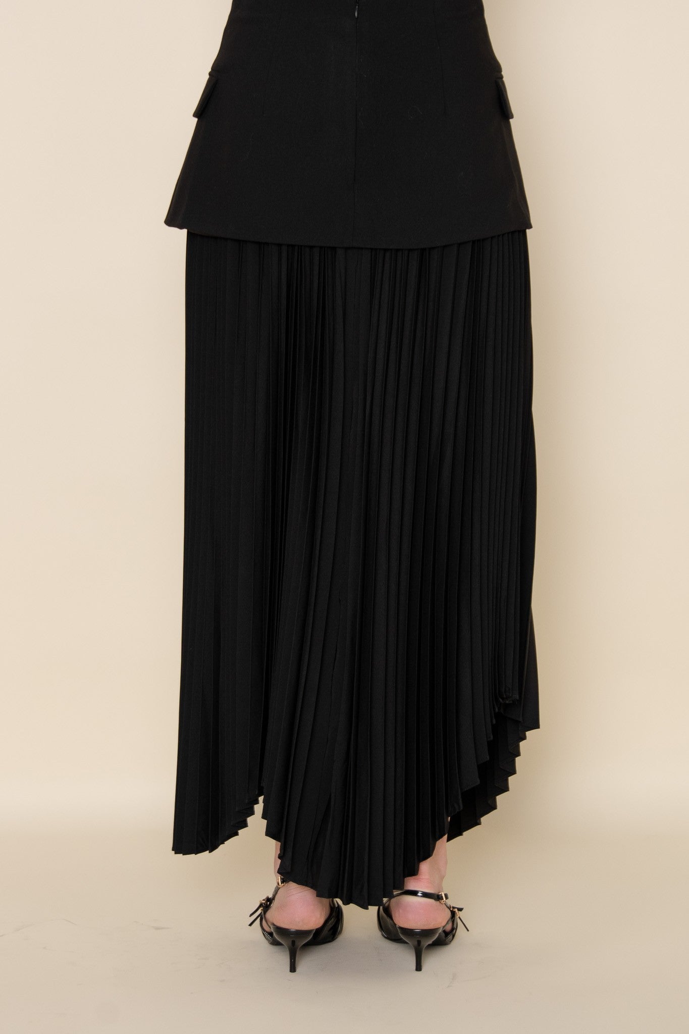 Black Pleated Slit Skirt