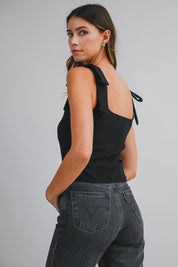 Strap Bow Top