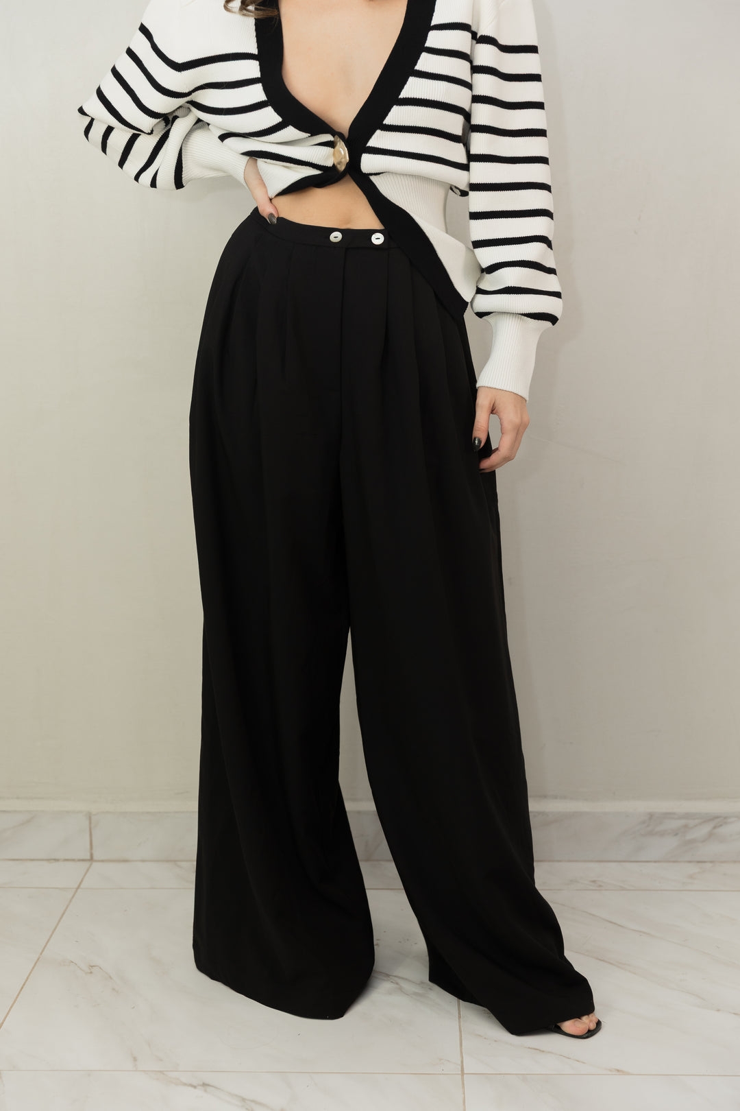 Pleated Wide Trouser