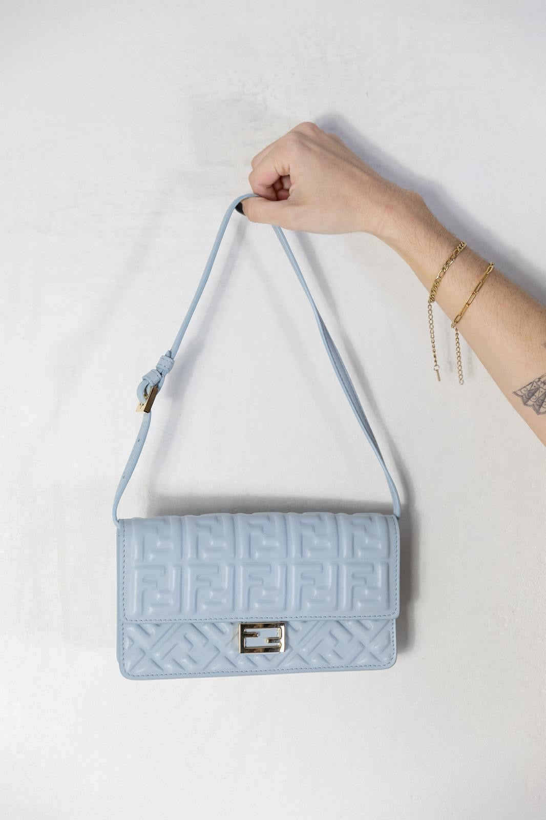 Pre Loved Fendi Wallet On Chain Baguette