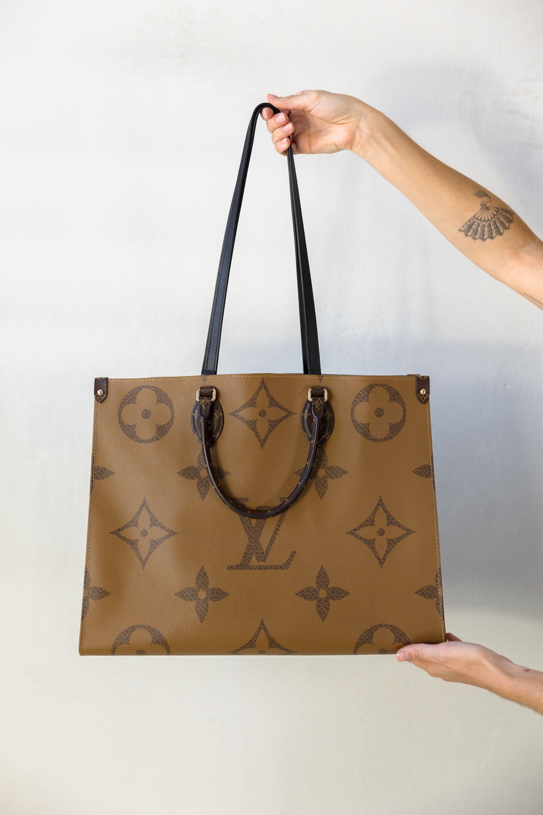 Pre Loved LV On The Go GM