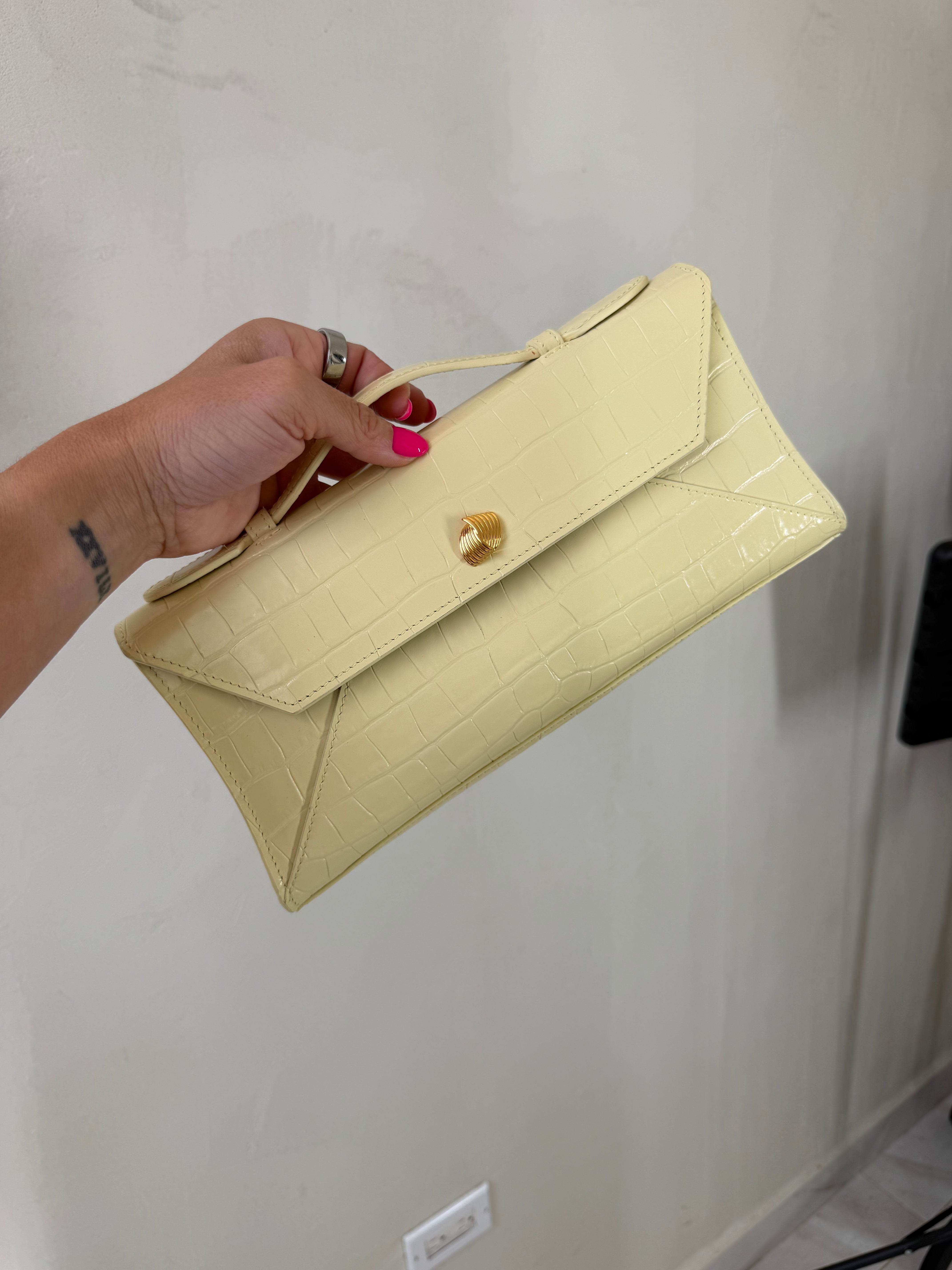 Pre Loved Aureum Cassandra Clutch (never worn)