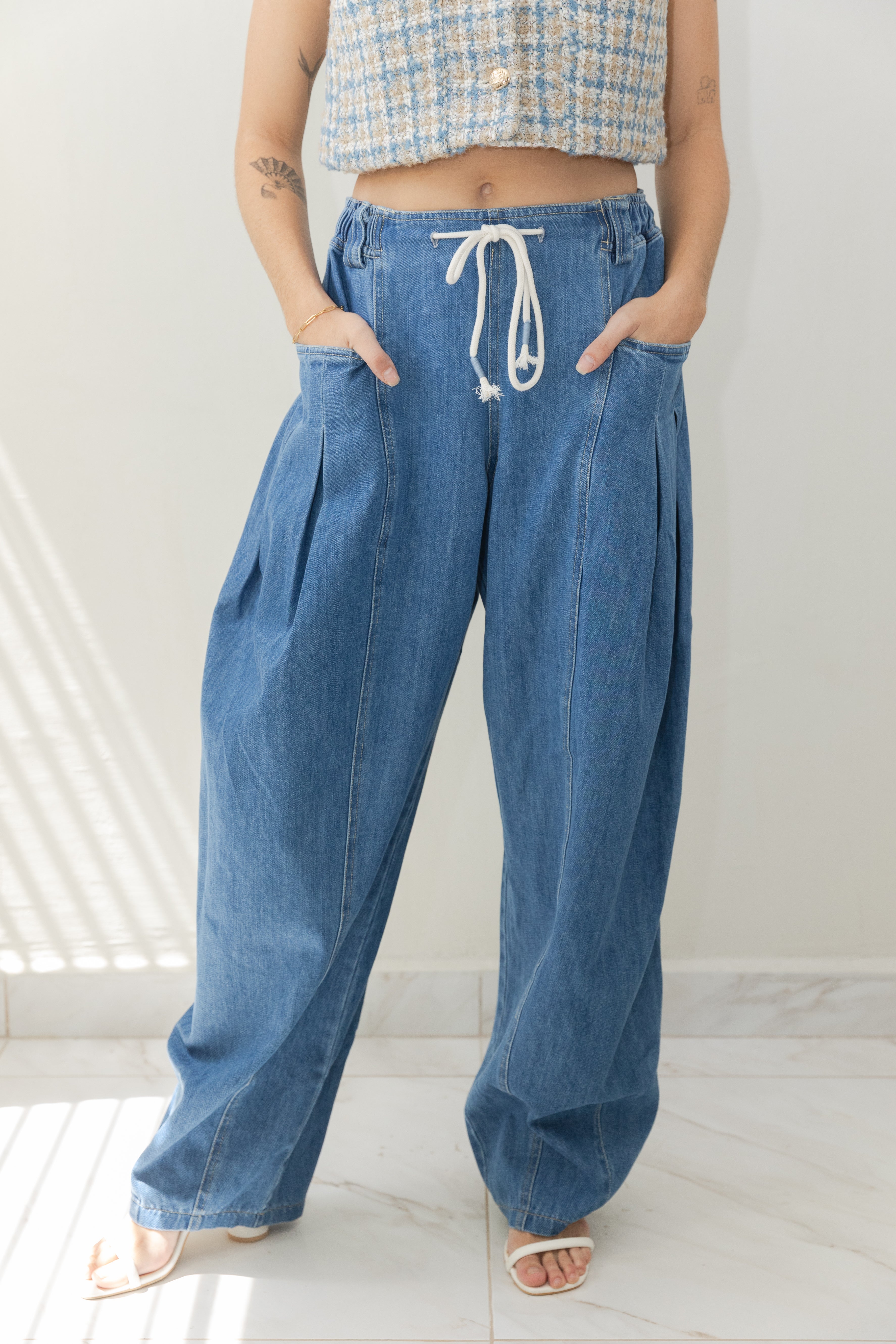 String Barrel Jeans