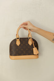 Pre-loved Louis Vuitton Alma Bb