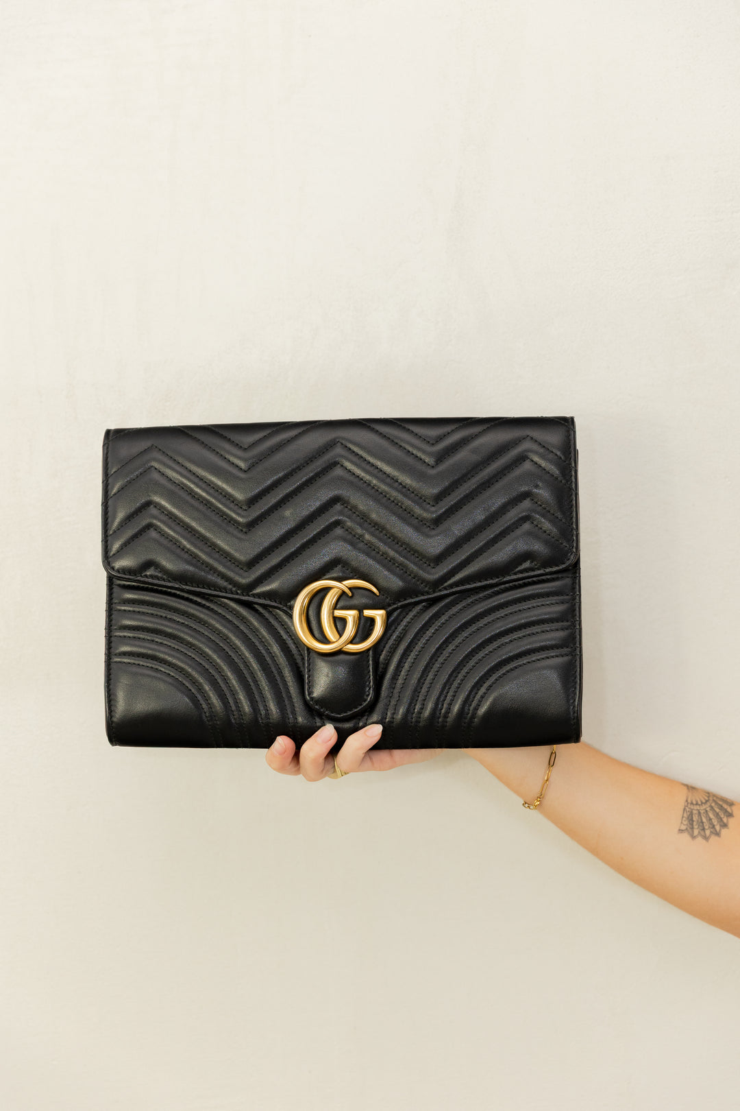 Pre Loved Gucci Marmont Envelope Clutch