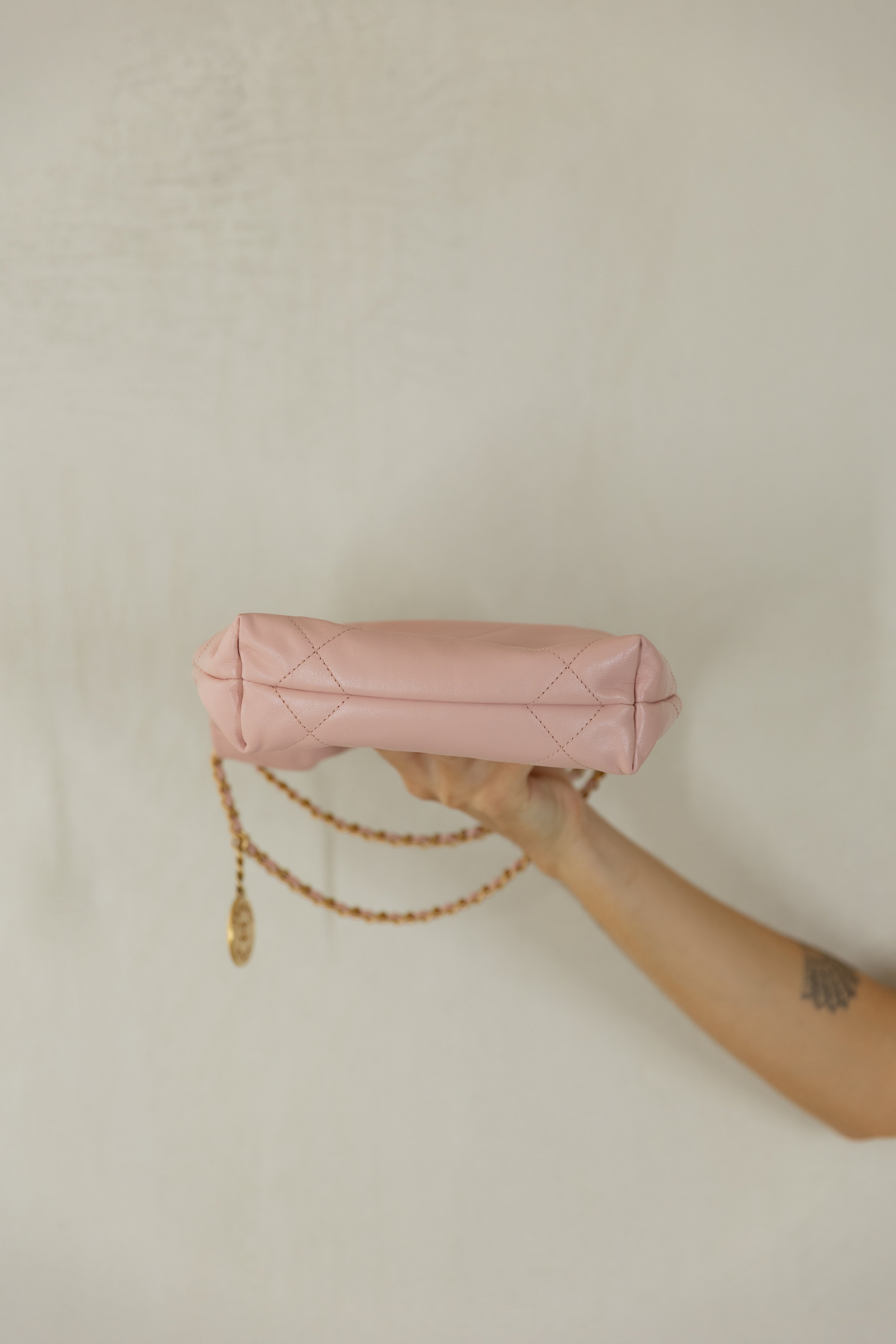 Pre Loved Chanel 22 Mini Handbag