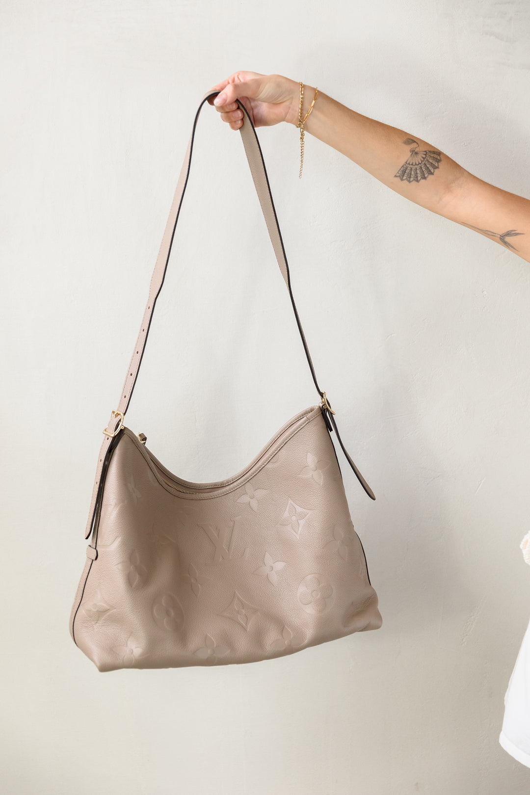 Pre Loved Louis Vuitton Carry All MM